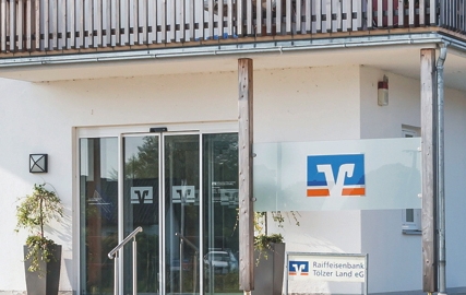 Geldautomat in der Filiale Ascholding